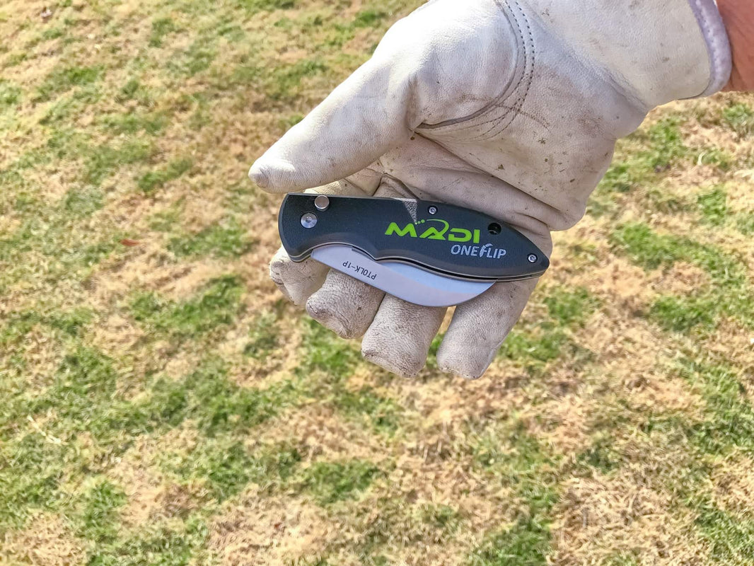 OneFlip™ Pointed Lineman Knife - MADI Lineman Tools