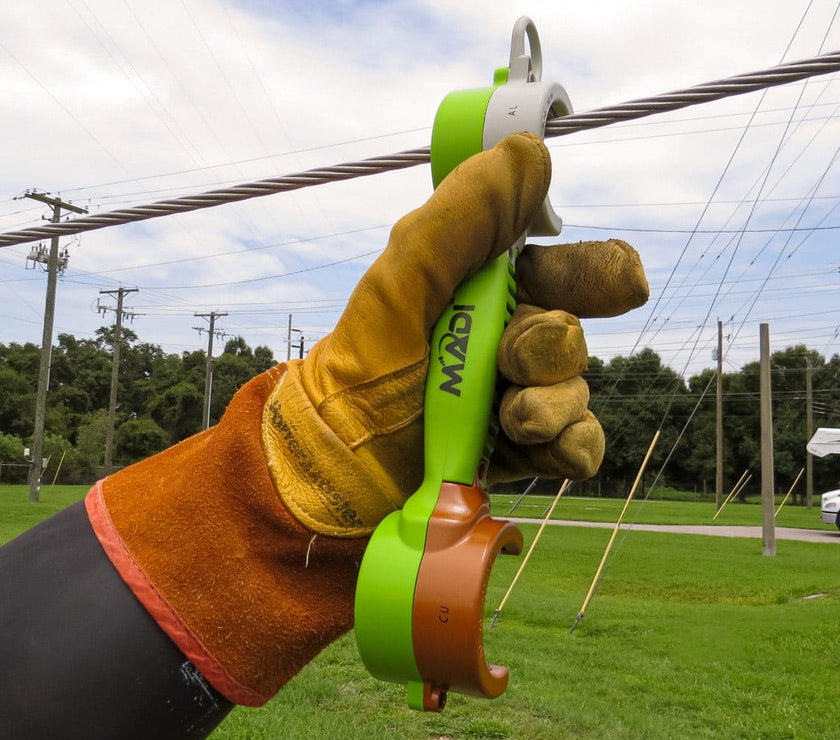 DogBone™ Wire Brush - MADI Lineman Tools