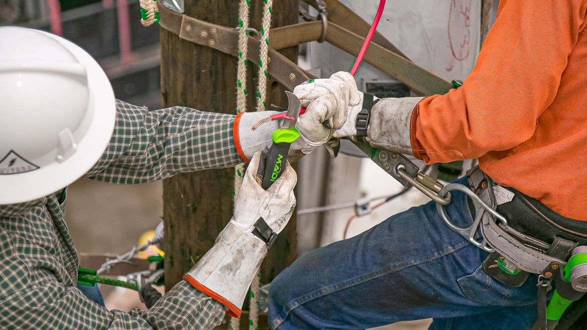 Fixed Pointed Blade Skinning Knife - MADI Lineman Tools