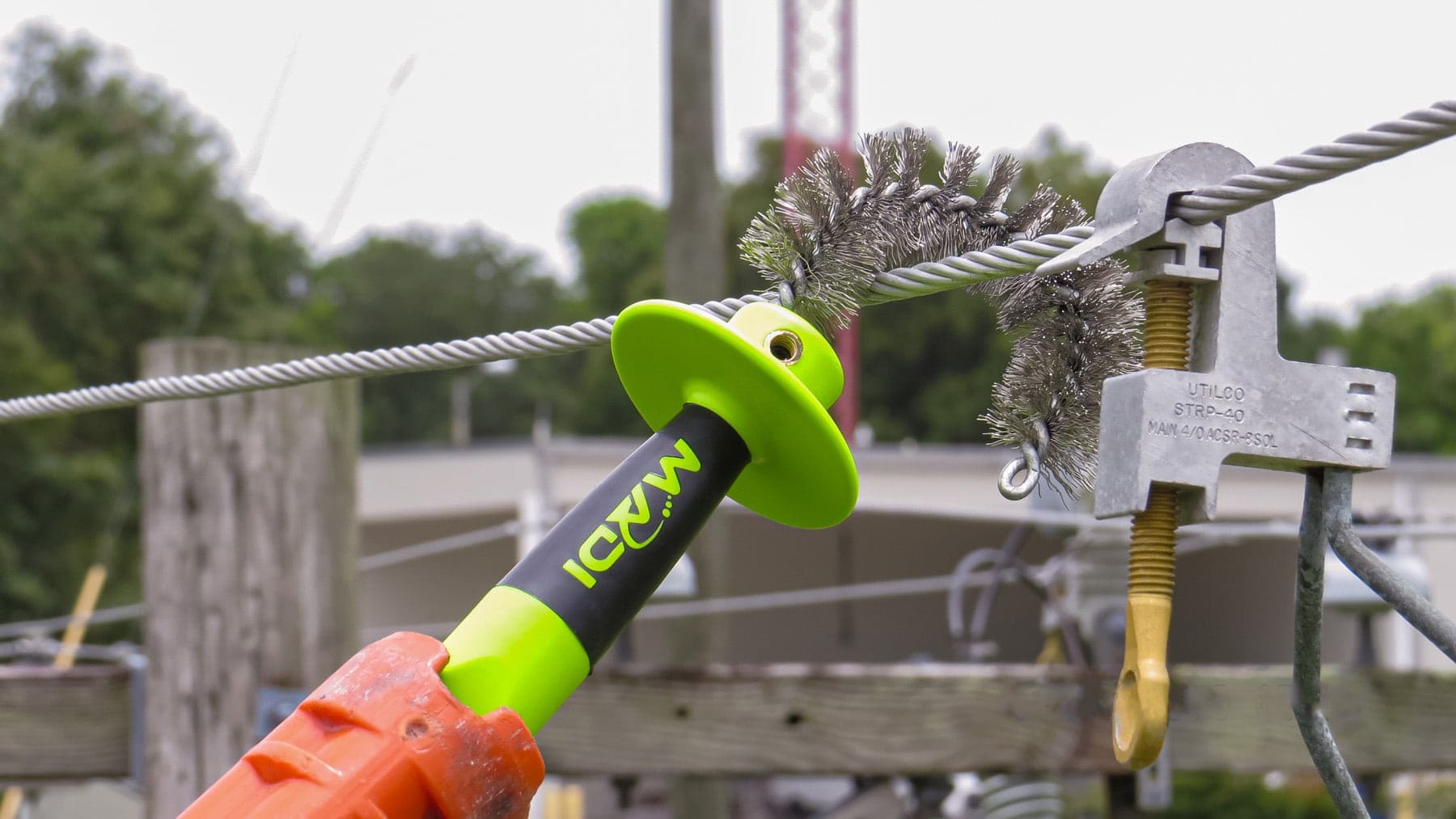 Hand J Wire Brush - MADI Lineman Tools