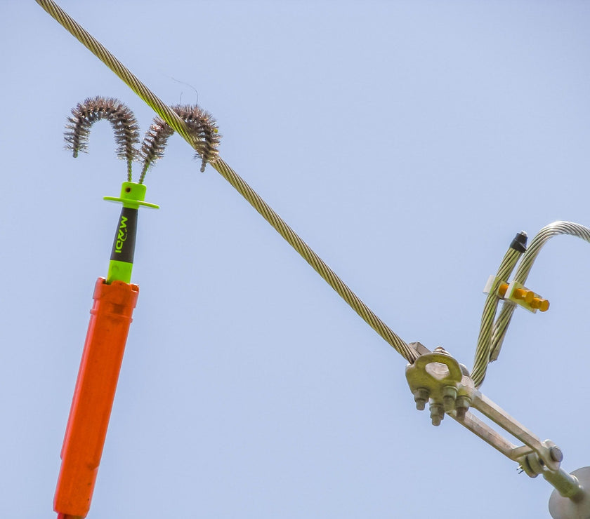 Hand J Wire Brush - MADI Lineman Tools