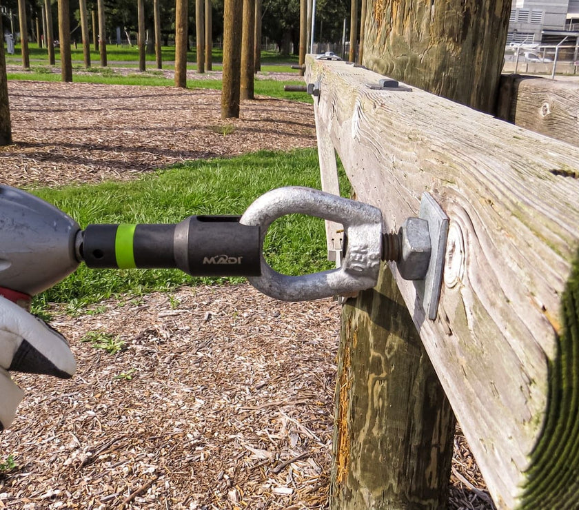 Slot Socket™ Plus - Impact-Rated Tool for Wing Nut & Eye Bolt Clamps