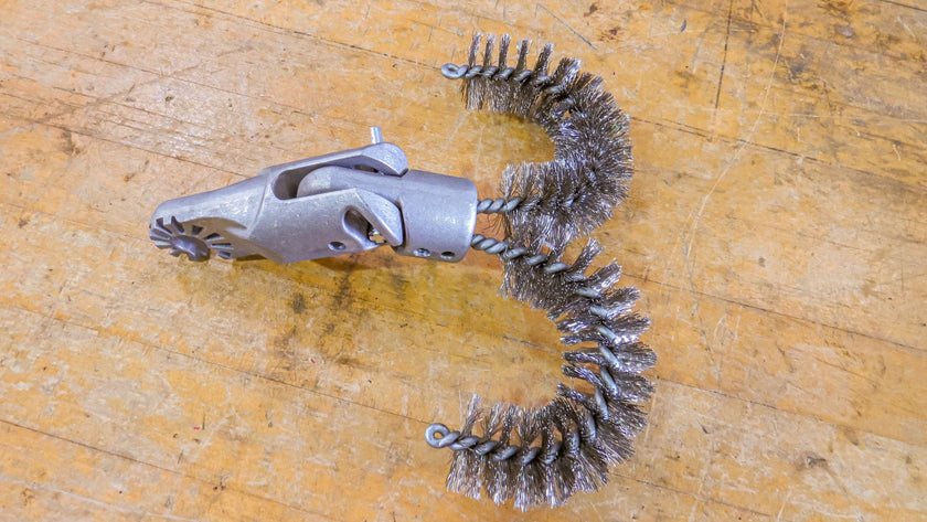 Swivel J Wire Brush