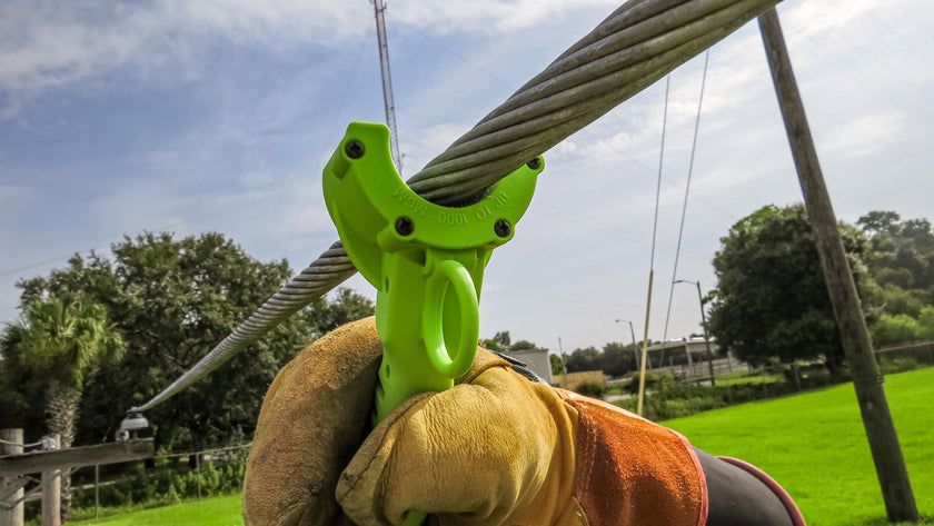 Mini FlatRound™ Wire Brush - MADI Lineman Tools