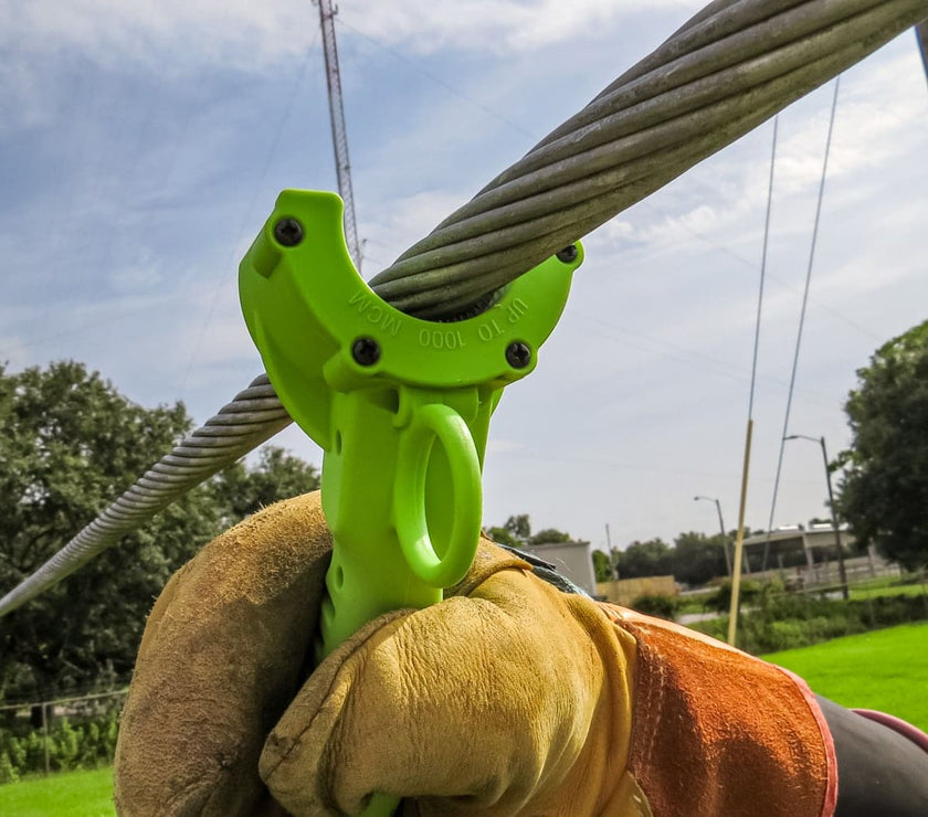 Mini FlatRound™ Wire Brush - MADI Lineman Tools