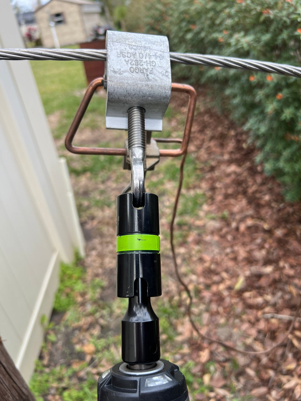 Slot Socket™ Flip Impact 3 - in - 1 Hex: 9/16" & 3/4" - MADI Lineman Tools