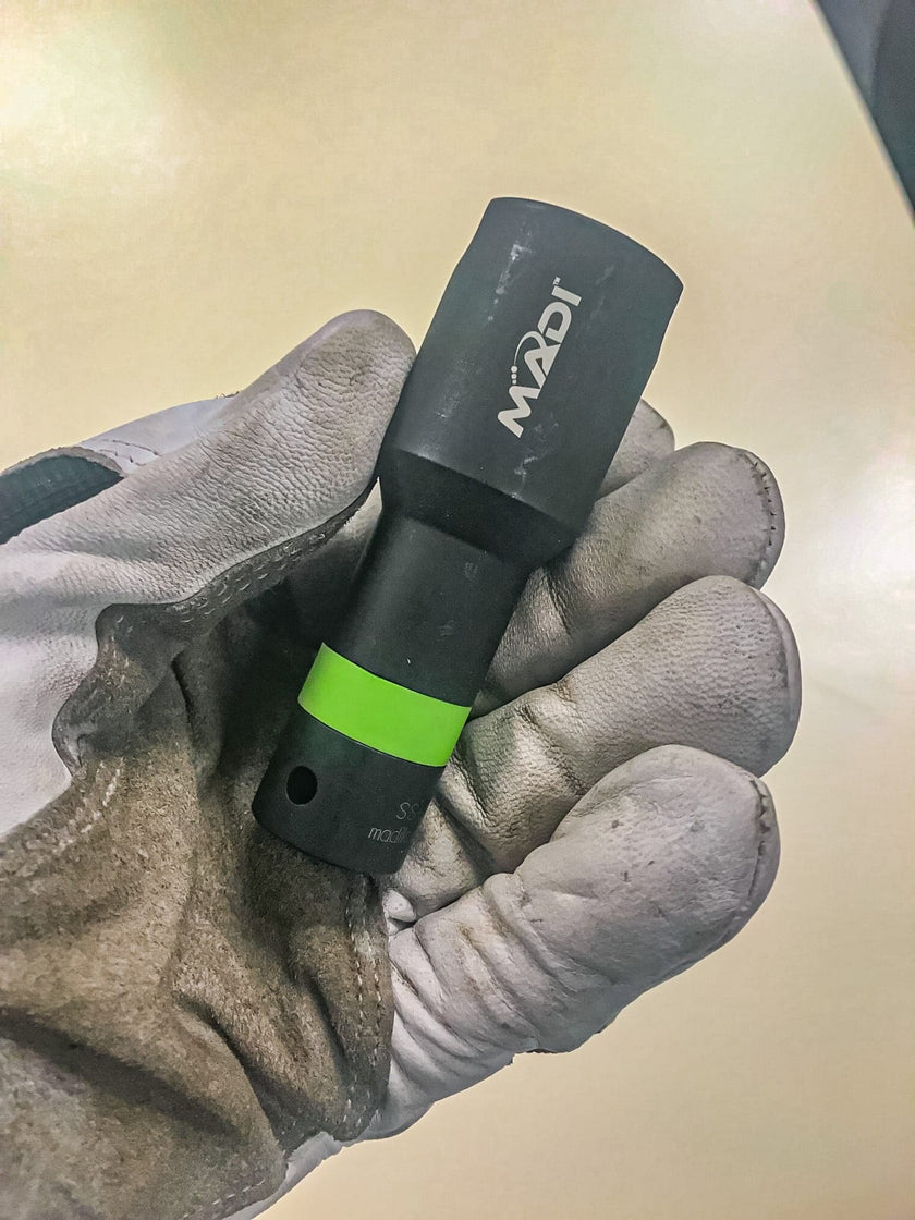 Slot Socket™ Plus - MADI Lineman Tools