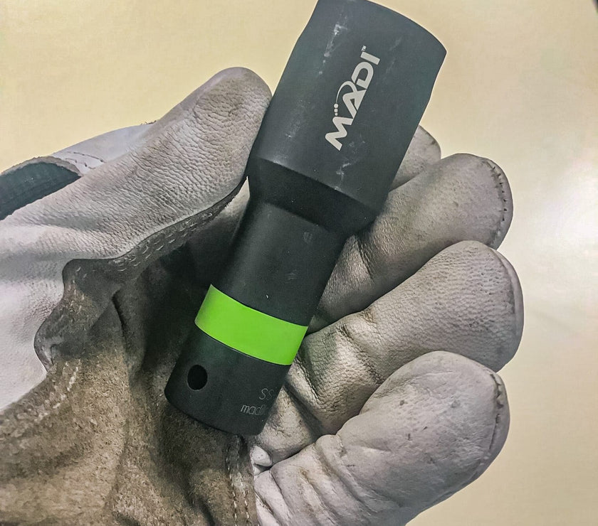 Slot Socket™ Plus - MADI Lineman Tools